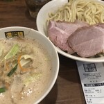 濃菜麺 井の庄 - 濃菜つけ麺（大盛+¥150-）¥1,080-