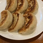 中国料理 三鶴 - 餃子　そのまま食べても◎ジューシー　これも三人前にしていただきましま