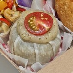atelier C - original vegan food box(\2,000)　新馬鈴薯 ローストトマト入り 小蕪包み蒸し 赤蕪マリネ 生姜あん ミニトマト