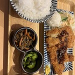 肉豆冨とレモンサワー 大衆食堂 安べゑ - 