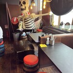 RAMEN HITONI YASASHIKU - 店内