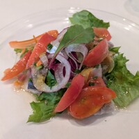 Cucina mollo - 真鯵のマリネとフルーツトマトのサラダ