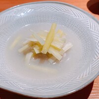 鮨 あらい - 蛤と黄ニラ