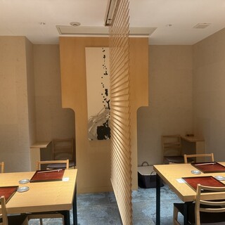 個室① 4名テーブル×2
                                          