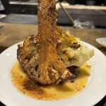 305854010 - カリフラワーロースト