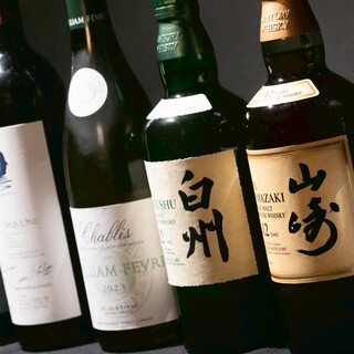 ウイスキーやワインなど、幅広いドリンクメニューをご用意