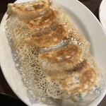大塚餃子軒 - こう見えて野菜がたっぷりシャキシャキ
