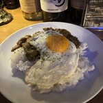 NEO SHOT BAR　深海の洞窟 - チキンカレー