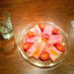 昼月MIDDAY MOON CAFE - 生ハムとドライトマト