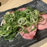 炭火焼肉 笑門来福 - 