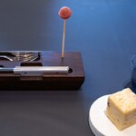 プレゼンテ スギ - 2025.6 立方体（ラムレーズンパン）、アイスキャンディー（紫人参とコンブチャ）