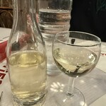 Bouillon CHARTIER - カラフの白ワイン