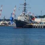 中央酒場 - 横須賀港の護衛艦