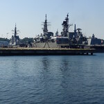 中央酒場 - 横須賀港の護衛艦、いずもはいませんでした