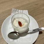 鼎泰豐 - 杏仁豆腐