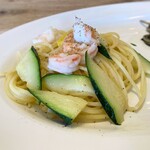 リトルネスト - 海老とズッキーニのペペロンチーノ