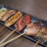 炭火焼専門食処 白銀屋 - 串焼きおまかせ五本七百八十円