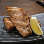 炭火焼専門食処 白銀屋 - マグロのホホ肉スタミナ焼き六百八十円