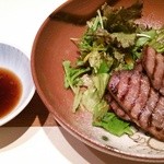 山乃薫 - 夜金豚のタン塩焼き