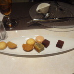 ラ ヴォワール - チョイスした、プティフール