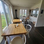 つばめ食堂 - テーブル席