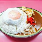 シュクリア - ハンバ－グ目玉カレ－の中盛り（辛さ５０・副菜）
