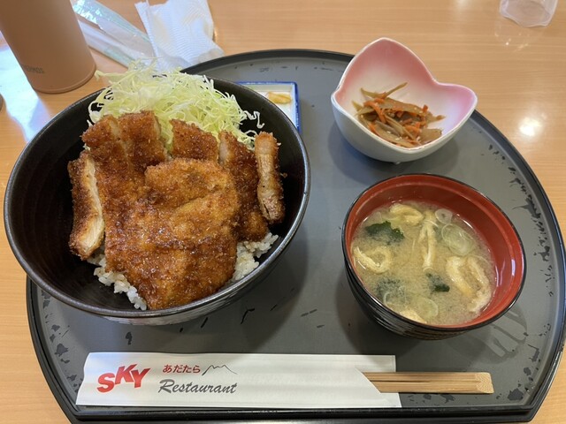 お食事処 あだたら亭 - 本宮（食堂）の写真