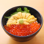 無添加生うに入り二色丼（レギュラーサイズ）