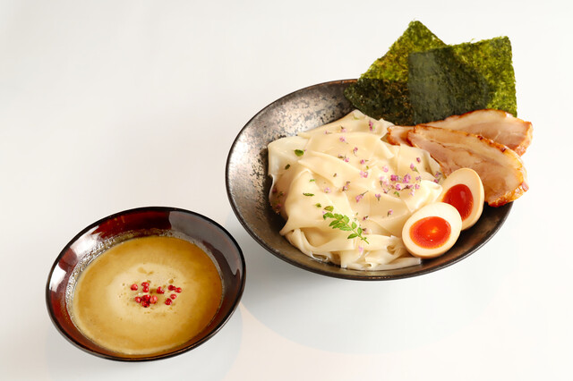 らめん / Nishi2点 鶏白湯soba KIZUNA 西宮北口店 （キズナ【旧店名】星知ラズ