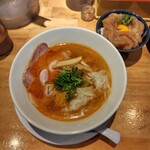 麺家 たけ田 - 赤海老の焼き出汁雲吞麵と白イカ漬け丼
