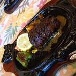 モウモウ - 料理写真:ハンギングテンダーステーキ200g