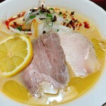 鶏料理 慶 - 通常の冷たい味噌らぁ麺