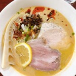 鶏料理 慶 - 冷たい味噌らぁ麺（ご厚意のタケノコ入り）