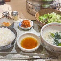 牛刺しと焼肉 仔虎 クリスロード店 - 