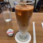 アトリエ翔子喫茶 - アイスロイヤルミルクティー 