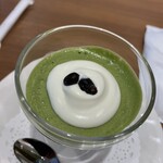 アトリエ翔子喫茶 - 季節のデザート 手作り濃厚抹茶ムース 