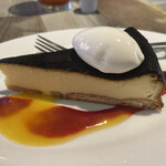 gastropub GOZO - バスクチーズケーキ
