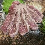 祥之家 - アイオブロインを使ったラム肉のたたき