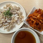 焼肉やっちゃん - センマイ刺し＆切り干しキムチ