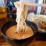 中華そば GO.TO.KU 仁 - 麺リフトアップ