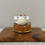 PATISSERIE NAJAC - ドーナツシュークリーム