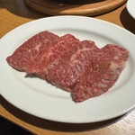 炭火焼肉ホルモン まるは - 