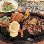洋食屋　リーヴェ - ・しまね和牛カットステーキ
                                ・カニクリームコロッケ
                                ・エビフライ