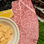 炭火焼肉屋台 たじま屋 - 