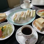 小家 - モーニングとサンドイッチ