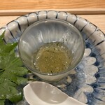 虎白 - 実はなくて出汁で煮出してます