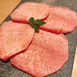 焼肉 黒田 - 