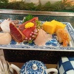 秀寿司 - これ厚さが伝わりにくいかもしれませんけど、本当に分厚いです