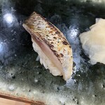 築地すしOmakase 近くの2階 - 