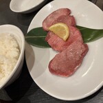 焼肉　おはる 虎横店 - 